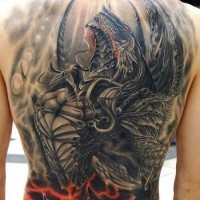mondo fantastico grande molto dettagliato raccapricciante mostro tatuaggio pieno di schiena