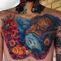 mozzafiato colorato sotto acqua  marina vari animali tatuaggio su petto