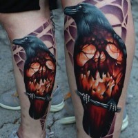halloween stile multicolore  coevo raccapricciante tatuaggio su gamba
