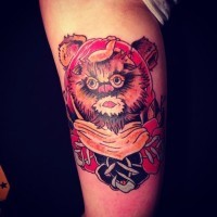 Tatuaje en el brazo, ewok  pequeño  multicolor
