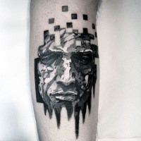 Illustrativer  Stil schwarzweißes Mannes Bild Tattoo am Bein