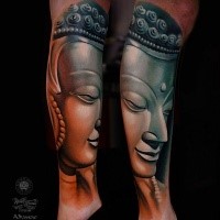 Illustrativer Stil farbiges Bein Tattoo mit der Buddhas Statue