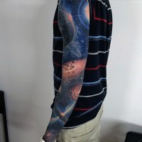incredibile dettagliato e colorato grande spazio tatuaggio avambraccio