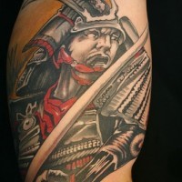 Tatuaje en el brazo, japonés guerrero estilizado