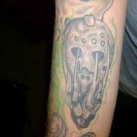 Arm Tattoo mit kleinem Alien