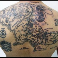 Tatuaje en la espalda, mapa estupendo detallado de señor de los Anillos