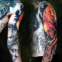 Massives farbiges und detailliertes Skelett Tattoo am Ärmel