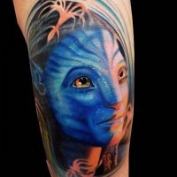 Tatuaje en el brazo, retrato volumétrico de mujer Avatar