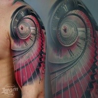 Neue Schule Stil farbiges Schulter Tattoo der hypnotischen Treppe mit Uhr