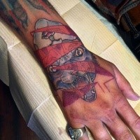 Neues Schulart farbiges Handgelenk Tattoo der bösen Katze