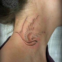 bellissimo uccello inchiostro bianco tatuaggio