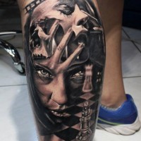 Old horror movies like very detailed woman portraits tattoo on leg