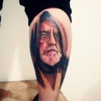 Tatuaje en la pierna, retrato estupendo 3D de Obi Wan Kenobi