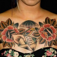 Tattoo in altschulischer Richtung  mit Brief im Briefumschlag auf der Brust