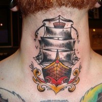 Tatuaje en el cuello, barco simple en estilo old school