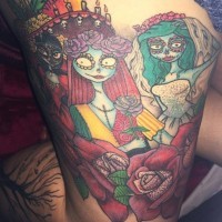 Tatuaje en el muslo, personajes famosas novias muertas, estilo old school multicolor