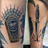 Tatuaje en el muslo,  ataúd con sangre y daga simple