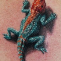 Tatuaje de lagarto realista volumétrico