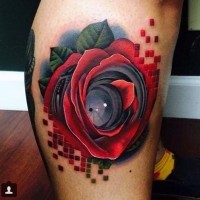 Digitale Rose und Kameraobjektiv von Andres Acosta