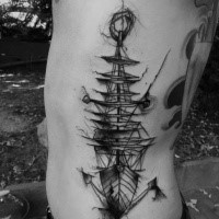 Einfaches schwarzes Seite Tattoo  mit Segelschiff