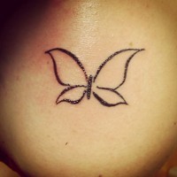 Einfaches Schmetterling Tattoo Form-Design für Frauen
