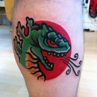 Tatuaje en la pierna, personaje ficticio Godzilla  con sol rojo