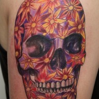 Skull with flower pattern by graynd