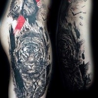 Spectacular colored thigh tattoo of big tiger with clock and lettering