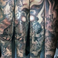 Tatuaje en el brazo, Grecia antigua fantástica estupenda bien dibujada