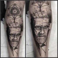 Surrealistischer Stil schwarzes Bein Tattoo des Mannes Gesicht mit verschiedenen Symbolen