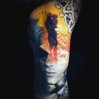 Tatuaje en el muslo,  padre con su hijo tiernos