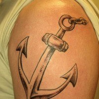 Qualitative anchor tattoo on shoulder