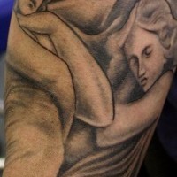 Une femme et l'homme dormant ensemble tatouage