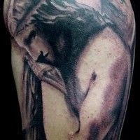 Grande tatuaggio angelo triste