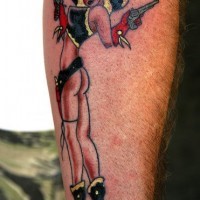 Tattoo von Cow-girl am Arm