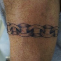 Tatuaggio semplice catena