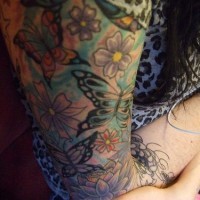 Schmetterlinge arm blumen und tattoos Tattoo Vorschläge