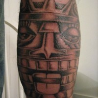 Tatuaje abstracto de arte azteca.