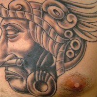 Tatuaje de un guerrero azteca.