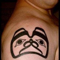 tribale orso totem tatuaggio inchiostro nero