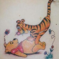 Winnie l'ourson avec le tatouage de tigre