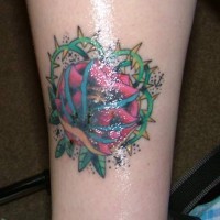 Rosa roja con espinas tatuaje en color