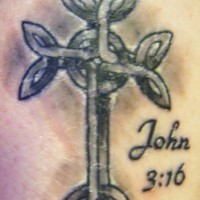Cross knot with psalm number tattoo