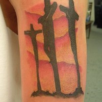 Erstaunliches Tattoo mit Christus am Kreuz