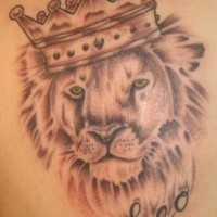 Le tatouage de lion Leo en couronne