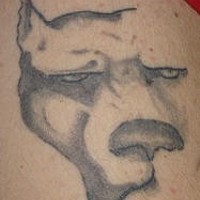 Weißer Pit Bullterrier Blick Tattoo