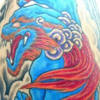 tatuaje de perro chau-chau en estilo chino