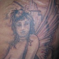 Le tatouage de fée amazone à l'encre noir