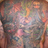 fantastica tema sulla schiena tatuaggio