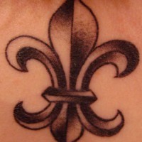 Le tatouage du symbole de fleur de lys en en gradient noir